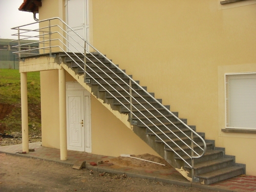 Installation rampe galvanisée à Metz